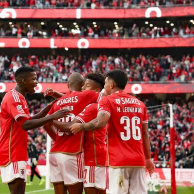 ÚLTIMA HORA: Onze do Benfica para Famalicão com novidades